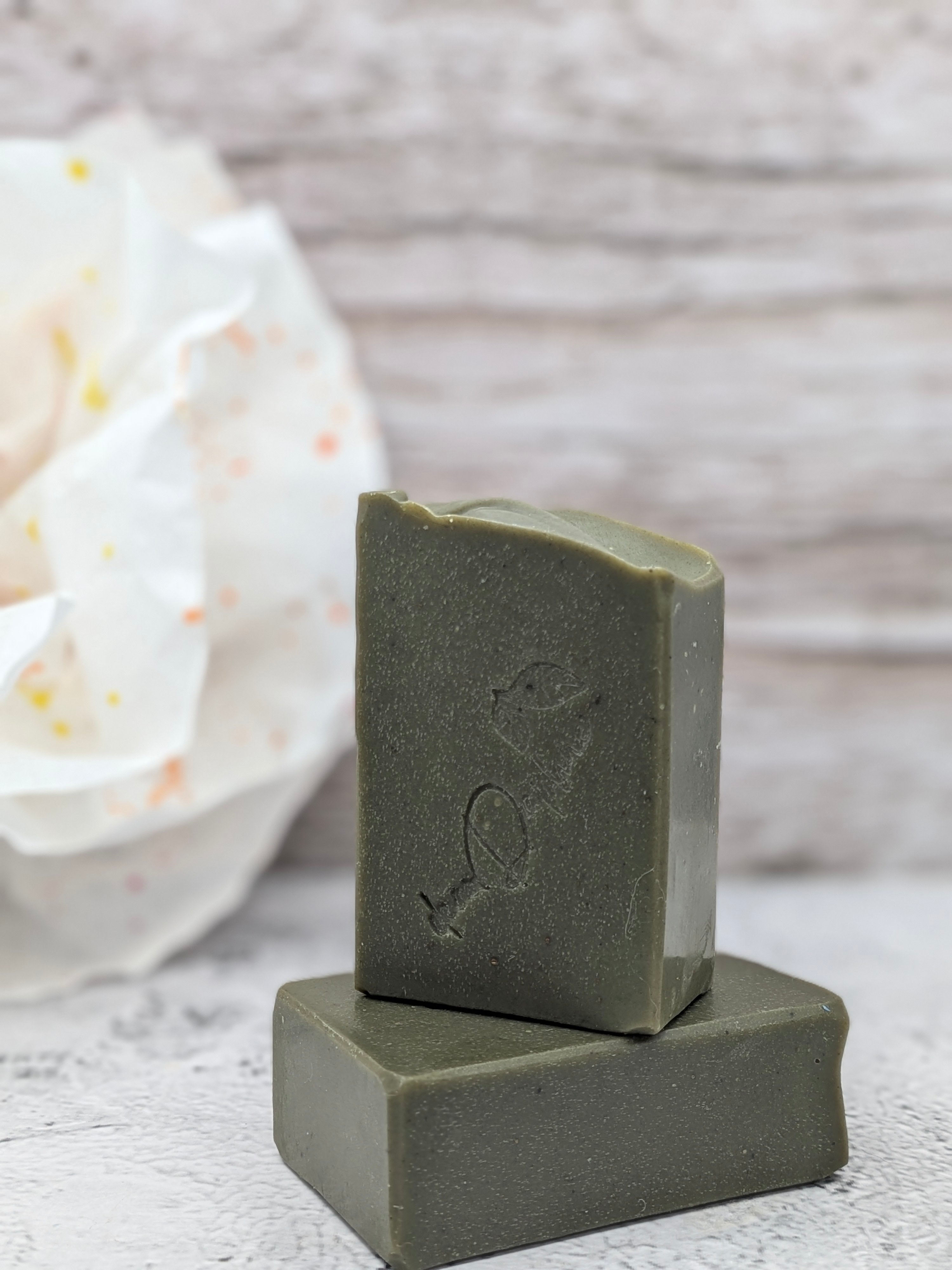 EMERALD COAST Handmade Soap Bar - Seaweed, Ess oils of Cypress, Cedarwood, Petite Size (Vegan)